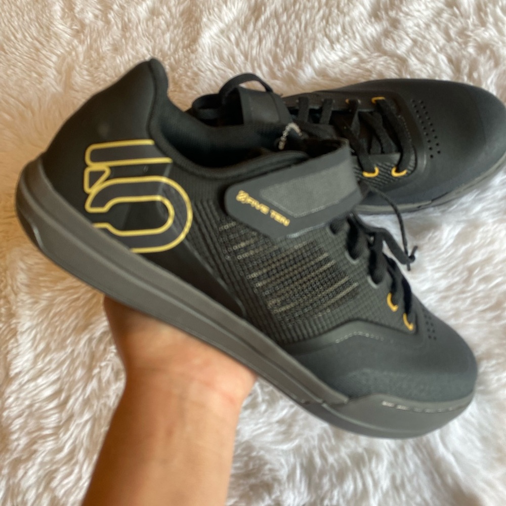 Hellcat  pro sneakers size 7 men